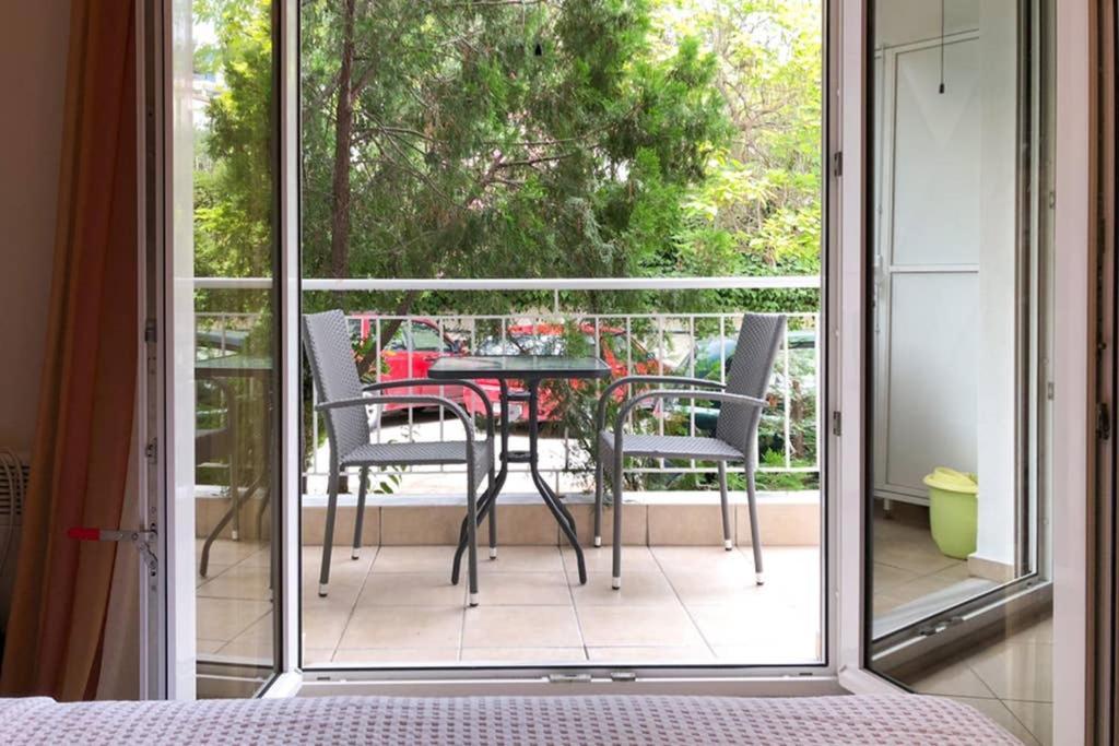 Cozy Studio Near The Beach Nea Iraklitsa Exterior foto